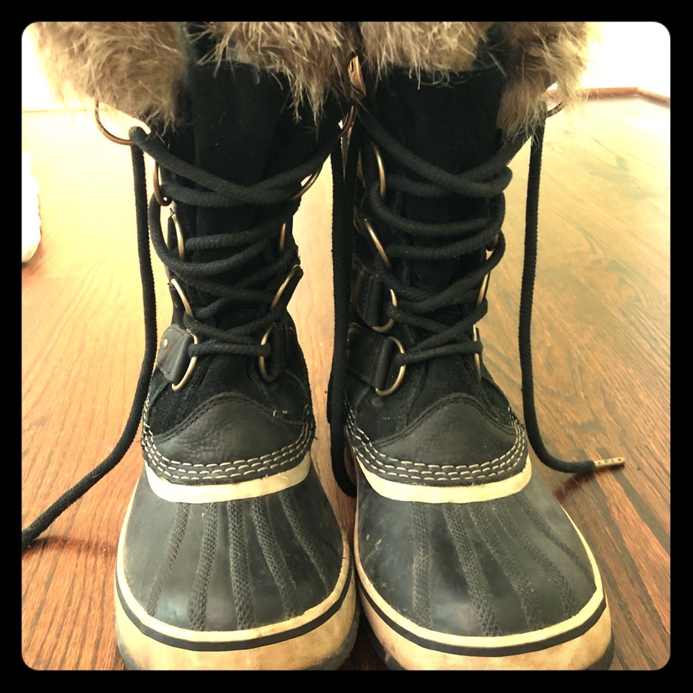 Joan of Arc Sorel boots
